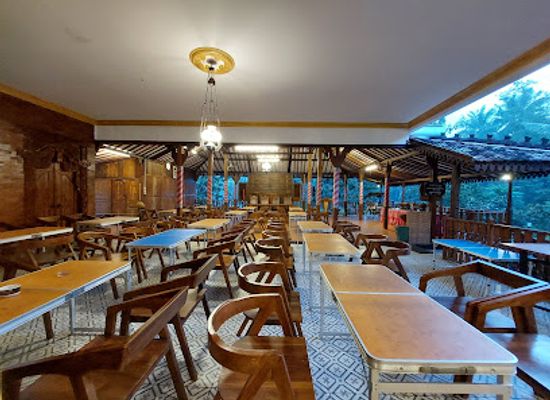 indonesia/java/restaurant/joglo-panglipuran-borobudur