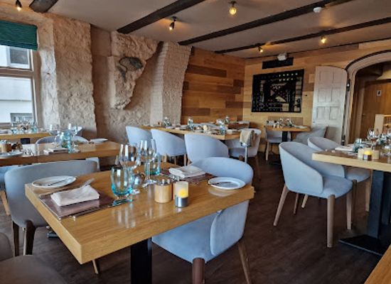 guernsey/vazon-bay/restaurant/le-nautique-restaurant