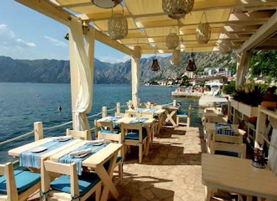 montenegro/perast/restaurant/konoba-portun