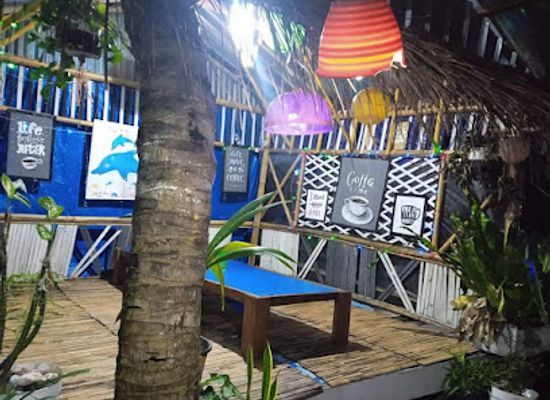 indonesia/banda-islands/restaurant/cafe-terapung