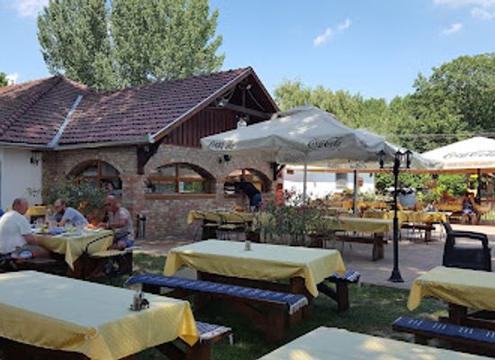 hungary/kiskunsag/restaurant/kek-duna-vendeglo-etterem
