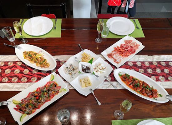 fiji/lautoka/restaurant/gloabal-premium-service-flavio-s-italian-shop