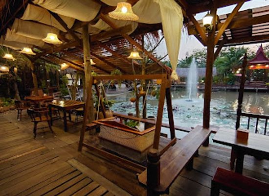 thailand/ayutthaya-province/restaurant/ayutthaya-retreat