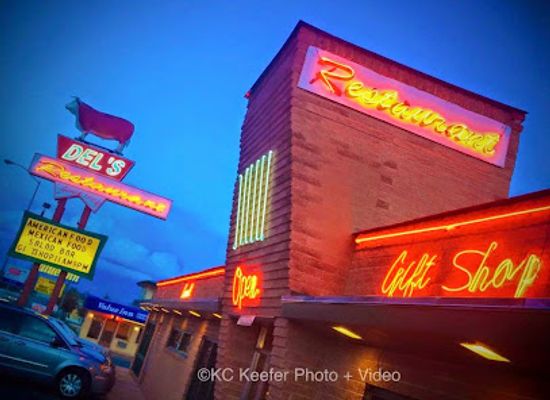new-mexico/north-central-new-mexico/restaurant/del-s-restaurant
