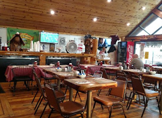 california/shasta-cascade/restaurant/old-mill-eatery-smokehouse