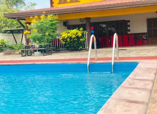 gabon/middle-ogooue-province/restaurant/saveur-locale