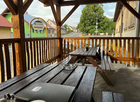 czechia/vysocina/restaurant/pub-veselka