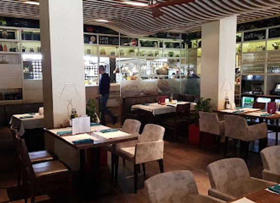 bulgaria/pleven/restaurant/canape-food-strip-club