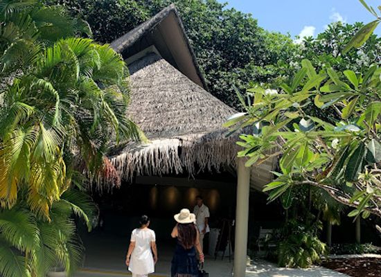 maldives/male-atoll/restaurant/hiyala-bar