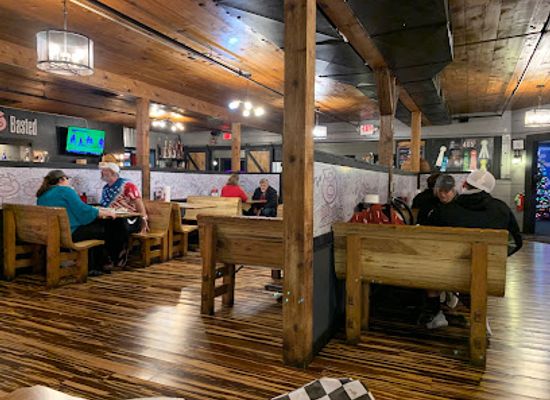 missouri/table-rock-lake/restaurant/gettin-basted