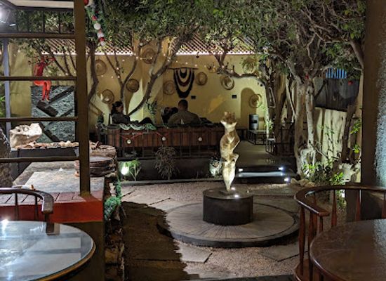 egypt/alexandria/bolkly/restaurant/signature-the-black-villa