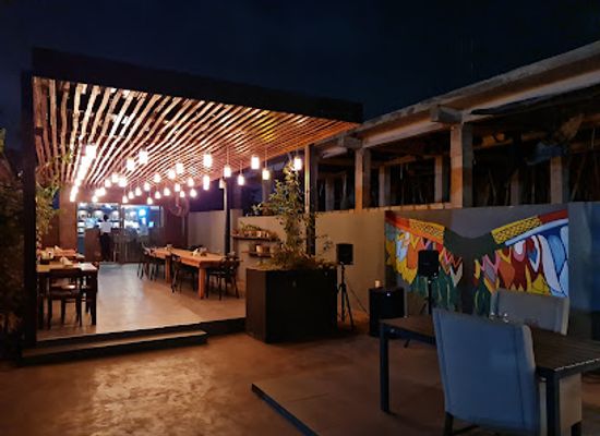 ghana/ahanta/restaurant/grind-aroma