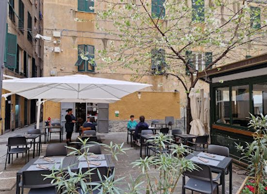 italy/genoa/restaurant/oosteria