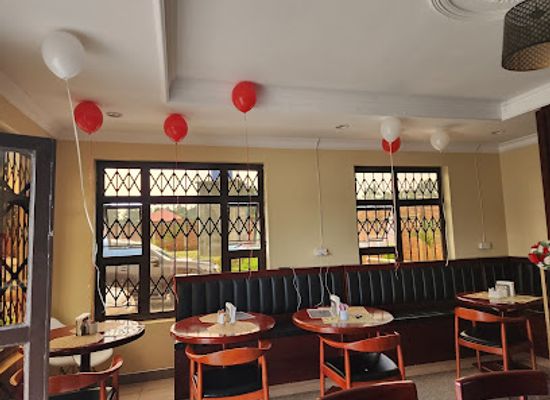 malawi/dedza-highlands/restaurant/khoz-koffee-island