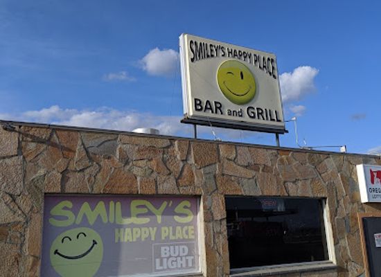 oregon/gilliam-county/restaurant/smiley-s-happy-place