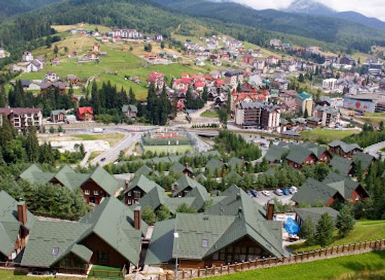 ukraine/hoverla-mountain/restaurant/kolyba