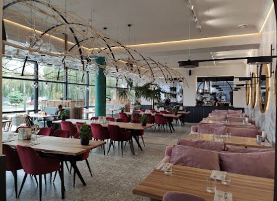 ukraine/vinnytsia-region/restaurant/cherry-lake