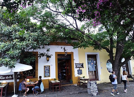 uruguay/colonia/restaurant/lentas-maravillas
