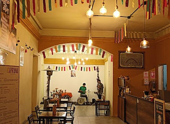 peru/arequipa-region/restaurant/cipriana-cocina-libre