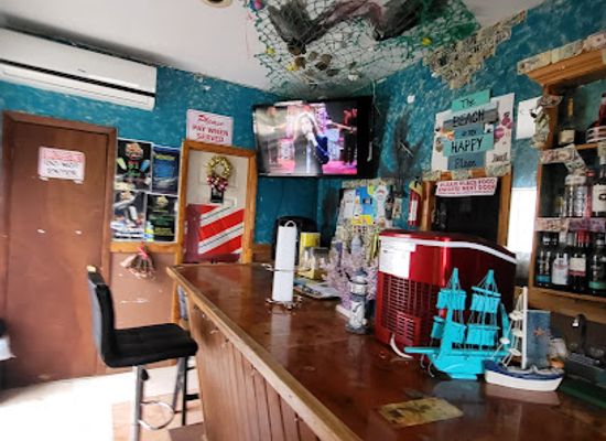 the-bahamas/grand-bahama-island/restaurant/macattack-bar-restaurant