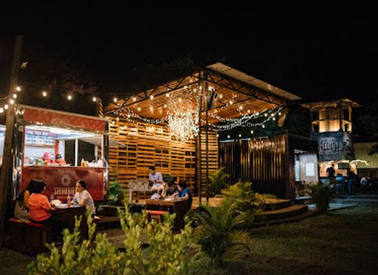 nicaragua/central-region/restaurant/el-predio-food-park