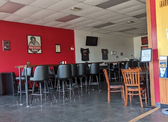 ohio/cuyahoga-valley-national-park/restaurant/big-eu-es-bbq