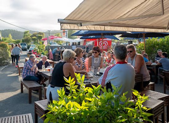 new-zealand/tasman/restaurant/beached-whale-restaurant-bar