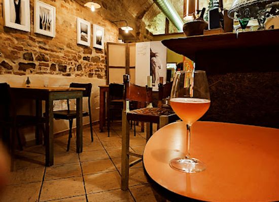italy/perugia/restaurant/la-fame-vineria-e-cucina