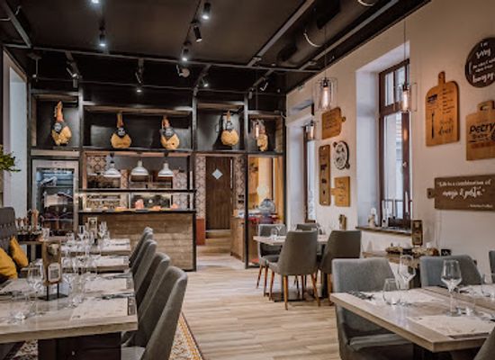 romania/mures/restaurant/petry-grill-and-wine-bistro