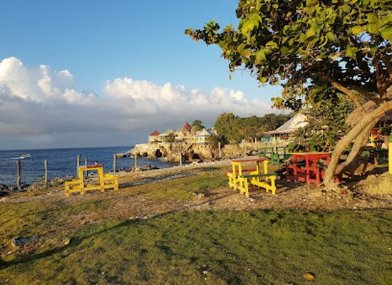 jamaica/negril/restaurant/3-dives-restaurant
