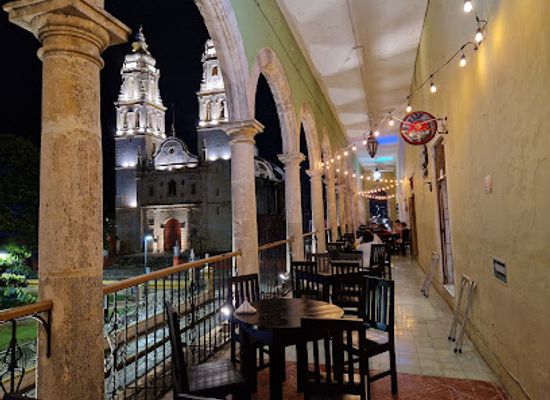 mexico/campeche/restaurant/casa-vieja-del-rio