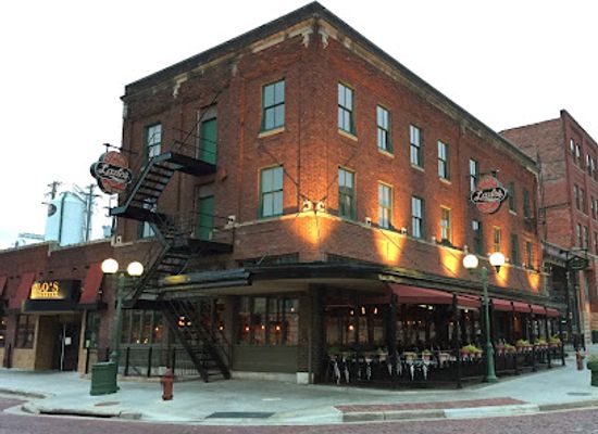 nebraska/lincoln/restaurant/lazlo-s-brewery-grill-haymarket