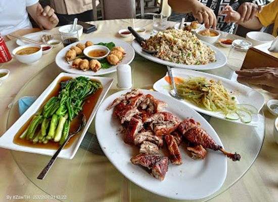 myanmar-burma/mandalay-region/restaurant/golden-duck-mandalay