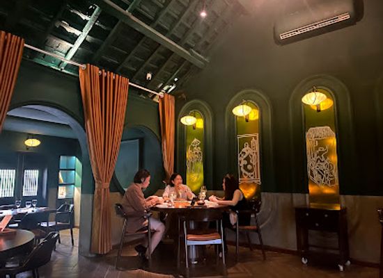 vietnam/hanoi/dong-da-district/restaurant/gia-restaurant