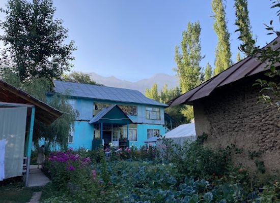kyrgyzstan/arslanbob-walnut-forest/restaurant/friendship-guesthouse