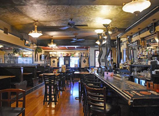 illinois/peoria/restaurant/the-publik-house
