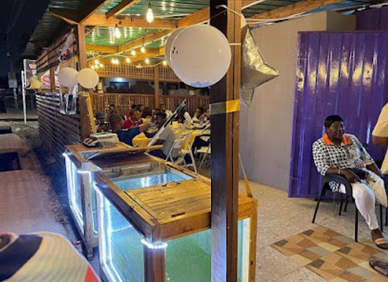 ghana/ahanta/restaurant/hangoutz-bar-restaurant