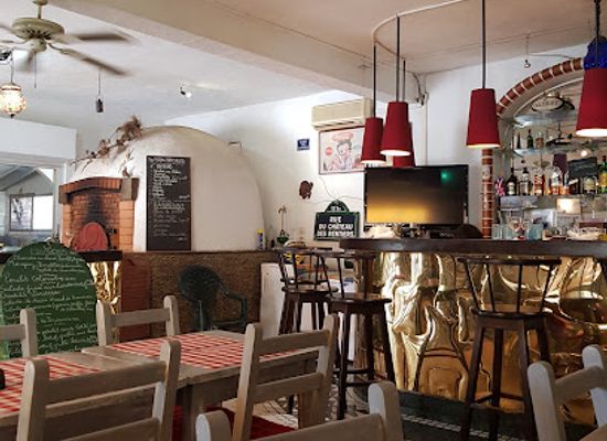 madagascar/antananarivo/ampefiloha/restaurant/vikoviko
