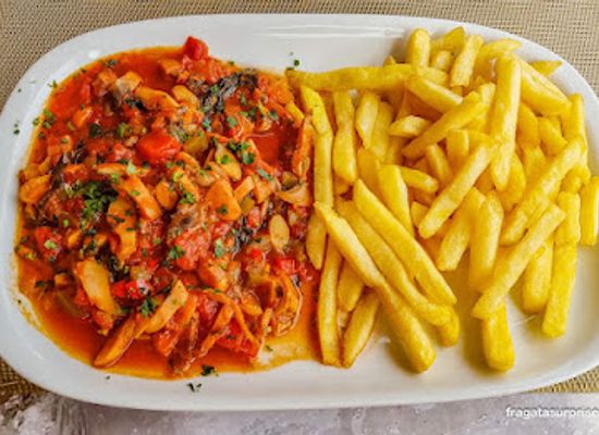 cabo-verde/vila-do-maio/restaurant/kriola-lounge-bar
