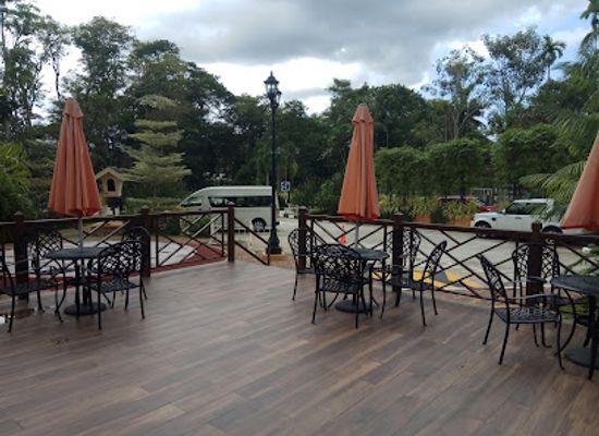 brunei/belalong-canopy-walkway/restaurant/the-garden-s-veranda-banquet-hall-restaurant