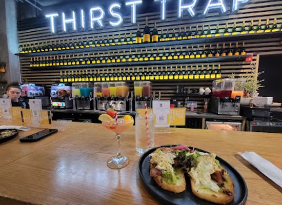 connecticut/hartford-county/restaurant/the-place-2-be