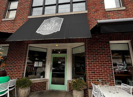 indiana/indianapolis/broad-ripple/restaurant/garden-table