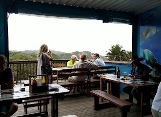 south-africa/wild-coast/restaurant/dolphin-pub-grill