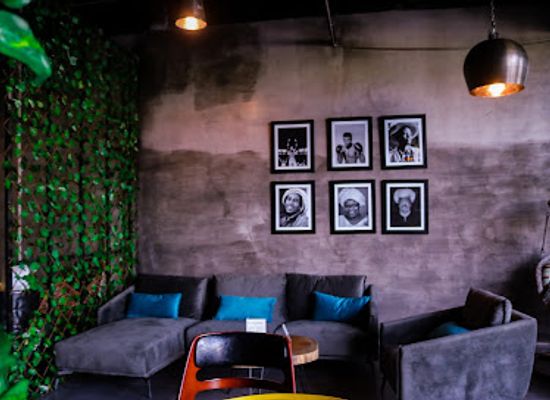 ghana/ashanti-region/restaurant/1999-lounge