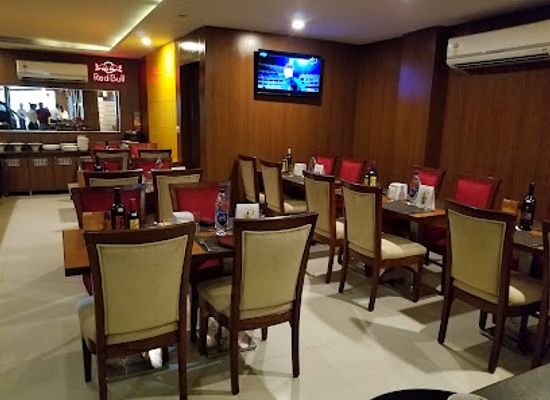 india/punjab/restaurant/the-yellow-chilli