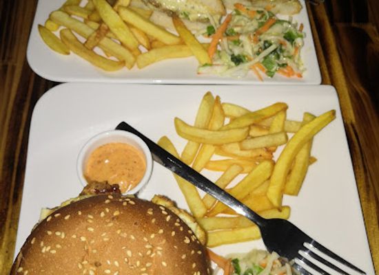 maldives/laamu-atoll/restaurant/lozano