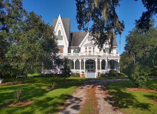 louisiana/atchafalaya-basin/restaurant/little-capital