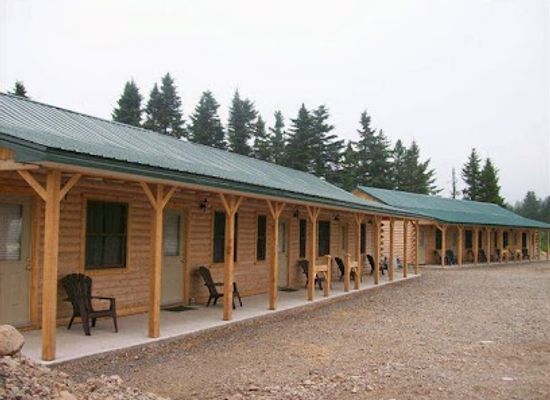 canada/fundy-national-park/restaurant/adair-s-wilderness-lodge