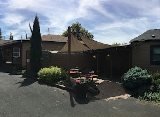 oregon/gilliam-county/restaurant/rufus-hillview-inn