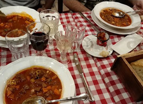 hungary/southern-great-plain/restaurant/hungarikum-bisztro